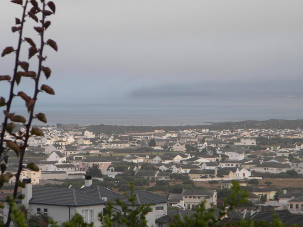 Walking On Water Guest House Langebaan Oda fotoğraf